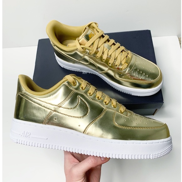 air force 1 sp metallic sneaker